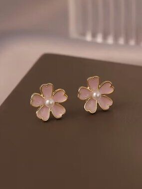 Floral Stud Earrings